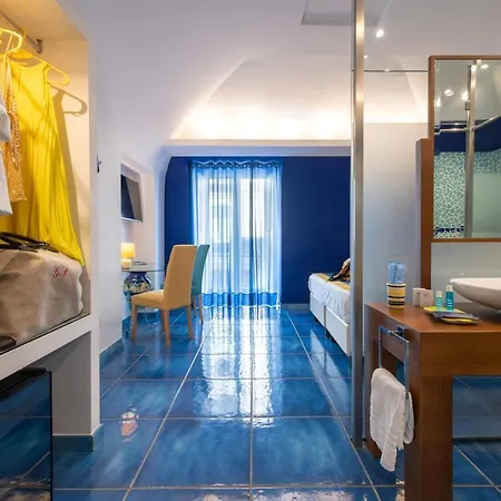 Oda ve Kahvaltı Aquae Romanae Sorrento